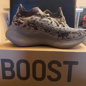 Yeezy boost 380s in stone salt size 5.5